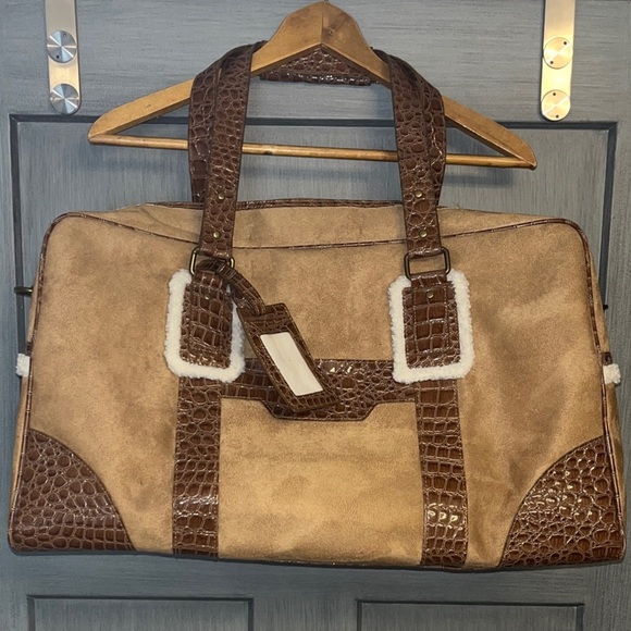 Bath & Body Works Handbags - Bath & Body Works Sherpa & Faux Suede Weekender Bag